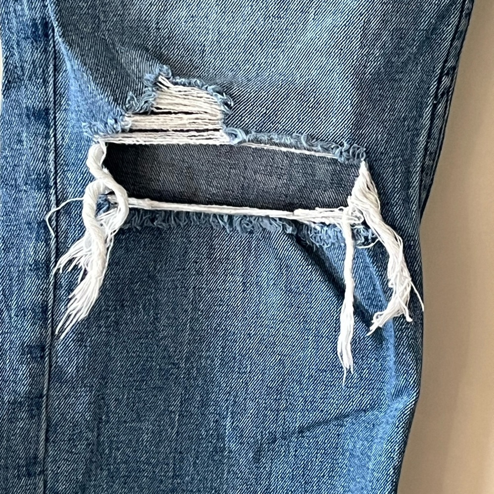 Abercrombie & Fitch Distressed Ankle Straight Hi-Rise Jeans Women’s Size 2 - Picture 7 of 16